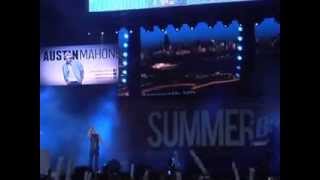 Austin Mahone Performs 'All Of Me' At Chicago's B96 Pepsi Summerbash 2014