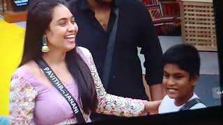 bigg boss season 8 #live pavithra janani family entry #trending #reels #@Narukku_murukku700