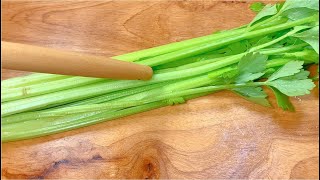 炒芹菜時，切記不要直接下鍋炒，多做2步，脆嫩入味，營養又下飯，fried celery Chinese  food Recipes ，#炒芹菜食譜 #炒芹菜料理 #炒芹菜的做法