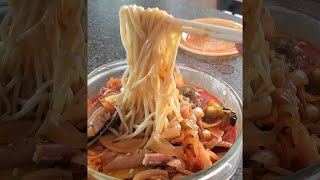 Jjampong is CRAZY GOOD (Spicy Korean Seafood Noodle)