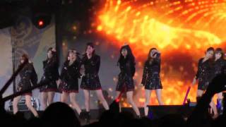 [Fancam] 100911 SNSD@ SM TOWN 2010 Shanghai [1/4]