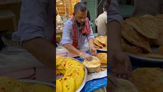 ৮০ টাকায় মজাদার চিকেন পরোটা😋 Chicken Porota😋 Puran  Dhaka Food #trendingnow #foodila #shorts