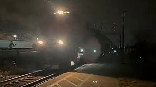 600 sub special! CN 8014 leads CN 394 through the night!