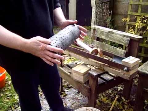 Homemade fuel briquette press Homemade fuel briquette press