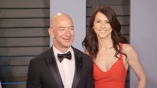 Jeff Bezos and MacKenzie Bezos at the Red Carpet of the 2018 Vanity Fair Oscar Party
