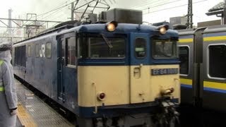 2013.2.6成田線佐原駅 SL・C61-20と鹿島貨物76レEF64-1019国鉄色との交換シーン