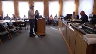 Stone County, Mo., group submits petitions to eliminate planning and zoning department
