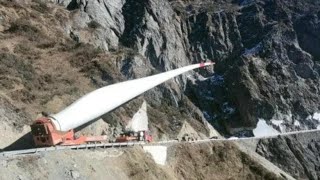 The transportation of China's giant wind turbine leaf blades