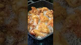 Crispy fried chicken #food #cooking #foodie #friedchicken #shorts #shortsviral #shortvideo