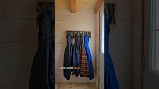 DIY rustic coat rack #frugalliving #diyhomedecor #diy