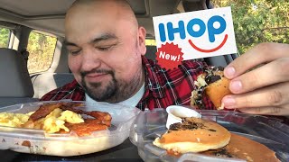 NEW IHOP Milk ‘N’ Cookies Pancakes 🥞 Mukbang Review
