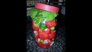 Seedless and Limonless Red Tomato Pickle