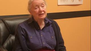 Dr. Higgins Speaks with Patient Six Weeks After Hip Replacement