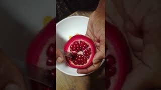 How to cut Pomegranate / മാതളം എങ്ങനെ ഈസിയായി മുറിക്കാം