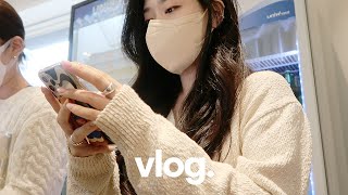 vlog. 포케 중독. 스탠다드에이 쇼룸 플리마켓. 반차내고 찾아간 라멘 맛집. 빵순이들 우당탕탕 집들이.