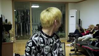 kibum being annoyed by shouting taemin who was playing a game with minho