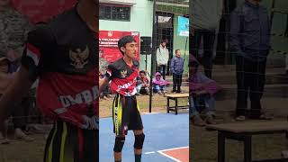 Aksi Joko tingkir libero tengil yang lagi viral lakukan pemanasan #volleyball #tarkam