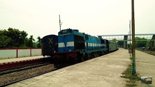 15910 Avadh Assam Express hauled by a completely unexpected offlink WDG3A freight locomotive...