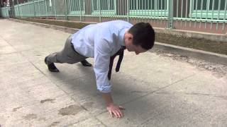 Video: Reporters try to beat Bautista’s one-armed push-up