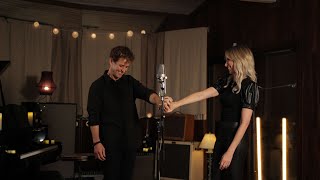 Debbie Gibson & Joey McIntyre - Lost In Your Eyes, The Duet (Official Music Video)