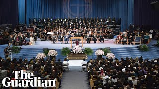 Friends, family and stars pay tribute to the Queen of Soul