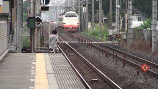 特急きぬがわ　新白岡駅通過