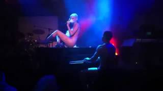 Julia Alexandratou - To Lathos  2014 Live Hot Show