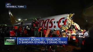 Pesawat Boeing Asal Turki Tergelincir, Terbelah Jadi Tiga