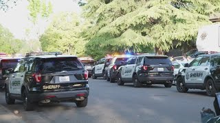 Barricaded suspect believed to be armed in Fair Oaks area