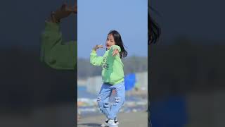 baby dance #short #shortvedio #comedy #newsong #tiktok #news #dance #viralvedio #funny #shorts