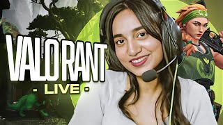 [LIVE]  ITS ONLY WEDNESDAY... WHERE IS MY SILVER?  #valorant #live #girlgamer #facecam #apexlegends