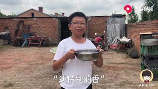 农村小飞阳：油滋啦，包酸菜篓子，东北老味道就是香，农民小伙美味送他人