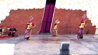 Bali Indonesia Cultural Dance !!  आफ्नो सस्कार देखाउदै