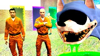 SONIC THE DEVOURER IN A MAZE WITH PORTALS DEFENDS A WEAPON FROM US SONIC.EXE Garry's Mod Sandbox