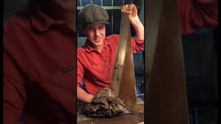 Restoring A Rusty Old Crosscut Saw #shortvideo #ireland #woodwork