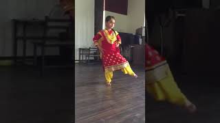 Laung lachi Dance by Rihana Class 2nd...