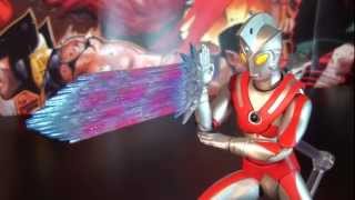 R233 Bandai Ultra-Act Ultraman Ace Action Figure Review