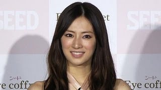 ３色の瞳を使い分ける、北川景子の目力