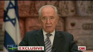 Peres on off mic comments