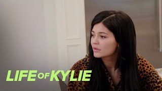 Kylie Jenner Is Over Her Rainbow Colored Hair | Life of Kylie | E!