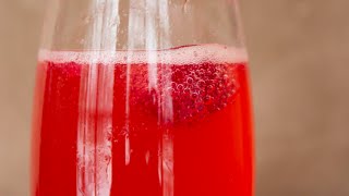 Valentine's Day: Raspberry Rosé Cocktail