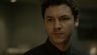 Legacies 4x02 Hope goes to Clarke for a favor