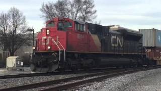 CN 8914 about to enter the Waukesha Sub