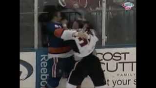 Hockeyfighters.cz  Jeremy Yablonski vs Trevor Gillies.wmv