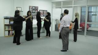 101 ICEBREAKER ENERGIZER & PLAYFUL ACTIVITIES - #23 Double This Double That