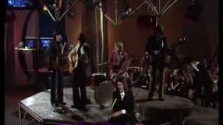 Download Lagu The Hollies Too Young To Be Married... MP3 Gratis
