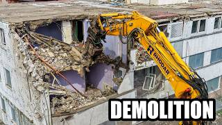 BUILDING DEMOLITION with EXCAVATOR & SHEARS | Carlisle House in PRESTON