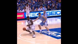 Zion Williamson's shoe EXPLODED just 30 seconds into this Duke-UNC game 🤯 #short