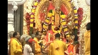 Navratri: Bhakts reach Chhatarpur Shakti Peeth temple to offer prayers