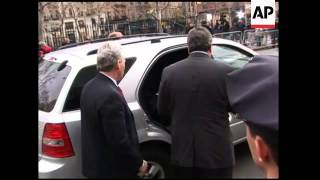 Madoff arrives at court, expected to plead guilty in financial scandal